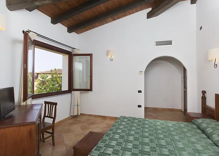 Cala Luas קרדדו