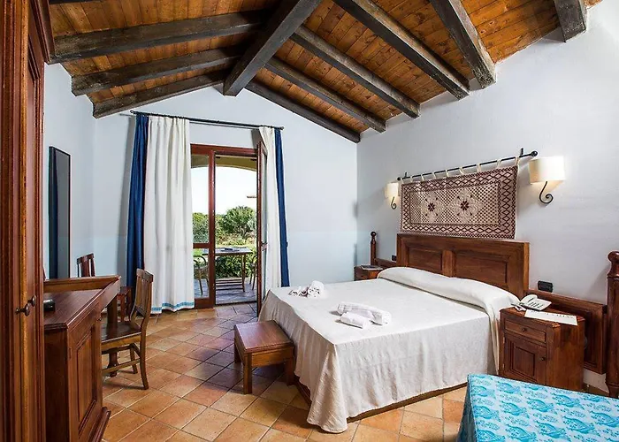 Cala Luas קרדדו