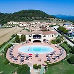 Cala Luas ホテル 4*