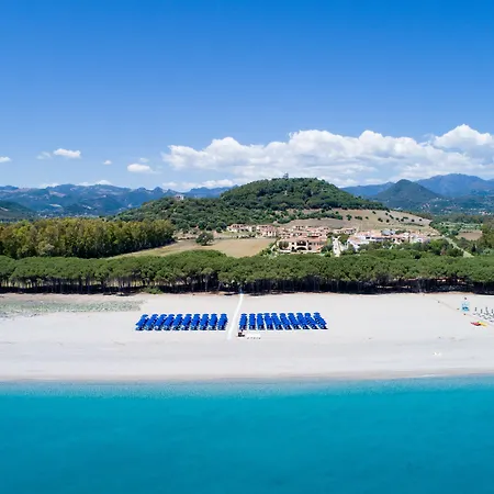 Cala Luas 4*