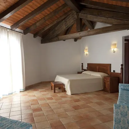 فندق Cala Luas 4*