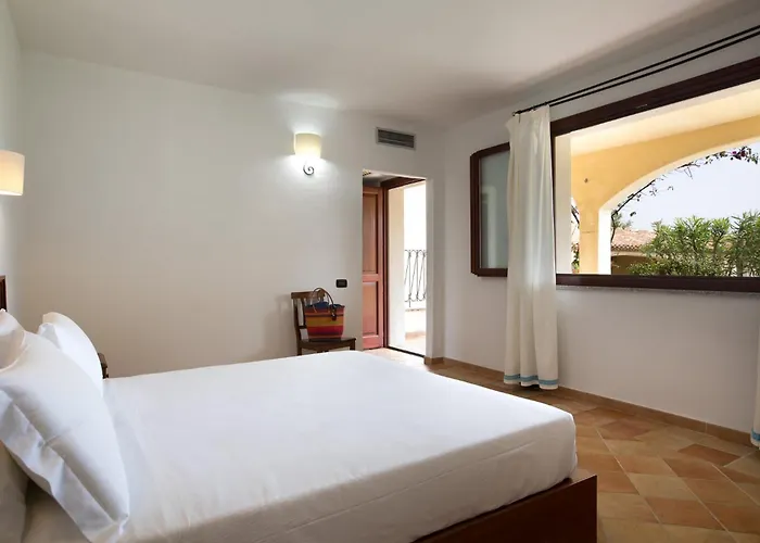 Hotel Cala Luas 4*